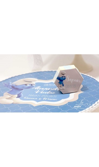 Trusou botez cu strumfii si broderie personalizata in nuante de crem si albastru Bebe Strumf 14